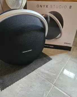 HARMAN KARDON ONYX STUDIO 8