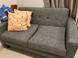 Hongo Sofa 2 Dudukan Dark Grey Heim Studio Dekoruma