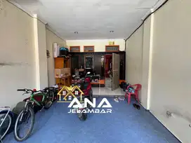 ANA RUMAH UK 4X20M SEMIFURNISH DI KOMP KAVLING POLRI JELAMBAR