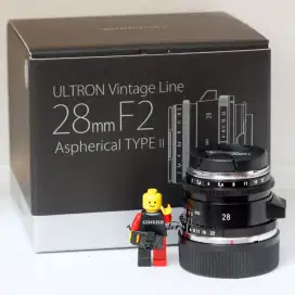 voigtlander ultron vintage line 28mm f2 aspherical type II m mount 