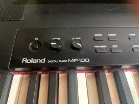 Piano Digital Roland MP-100