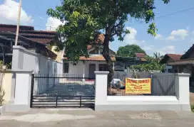 Dijual Rumah Siap Huni Atau Cocok Untuk Kantor