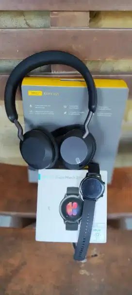 Honor smartwatch 42mm plus headset Jabra