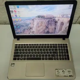 Laptop Asus X540Y SSD MULUS MURAH