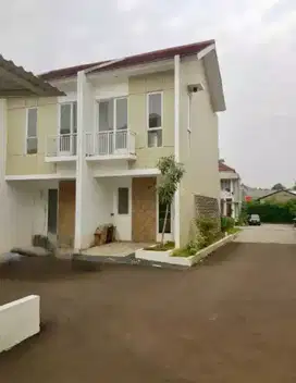 Dijual Rumah dalam Cluster Posisi Hook Area Serua Ciater Tangsel