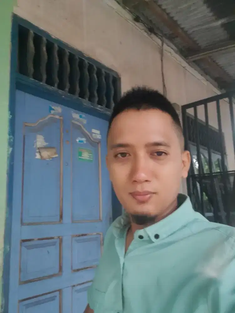 SAYA CARI PEKERJAAN YANG PENTING HALAL