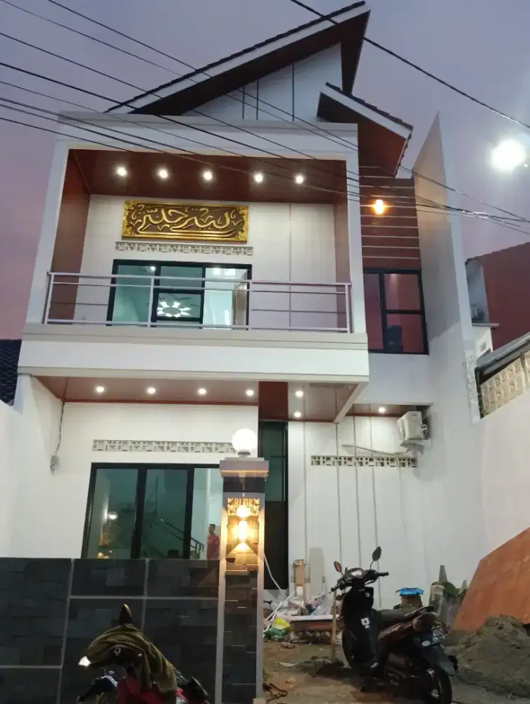 Rumah 2 lantai bebas banjir di depok