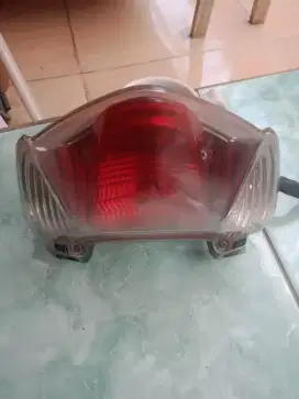 Stoplamp mio j/gt original copotan sudah termasuk kabel dan bohlamnya