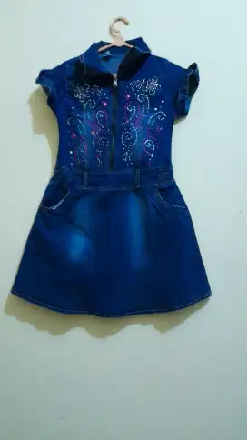 Baju bahan jeans utk anak usia 6-8 tahun