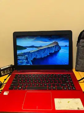 LAPTOP ASUS X441B Ram 4 AMD A6 NEGO