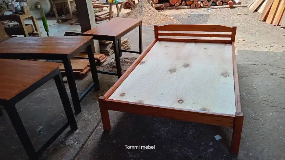 Tempat tidur 100x200