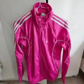 Dijual 1 stel jaket dan celana olah raga Adidas ori utk remaja wanita