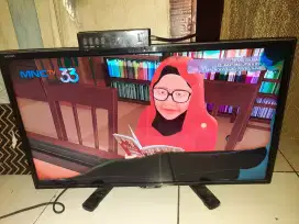 Sharp aquos 24in dan stb