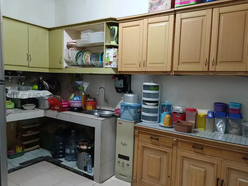 Asisten Rumah Tangga (Wanita 18-40 Thn)