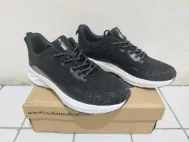 Sepatu Olahraga merk Jackson Baru ukuran 41