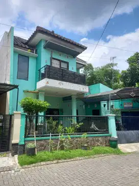 Rumah Bagus 2 Lantai Area Perumahan Bajang Ratu Borobudur