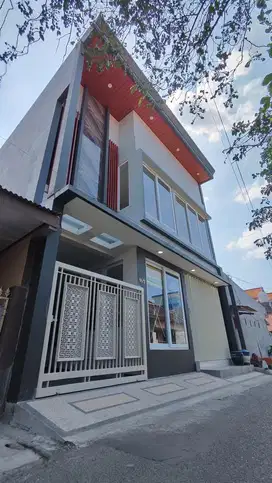 RUMAH CANTIK DAERAH SBY BARAT