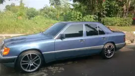 Mercy Boxer 230E 1992 M/T Biru