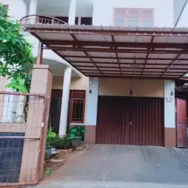 Kanopi baja ringan