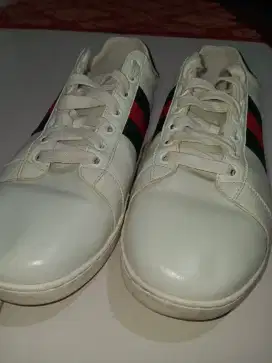 Sepatu Gucci casual