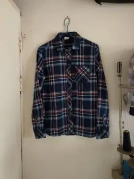 Kemeja flannel kancing kiri untuk wanita size S ke M Unisex flanel