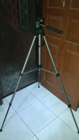 tripod kamera dslr siap pakai nego cod rungkut gan