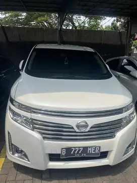 Nissan Elgrand Minivan Putih km baru 109k