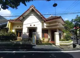 DIJUAL MURAH RUMAH DI JALAN SIMPANG SULFAT UTARA, BLIMBING,KOTA MALANG