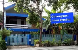 rumah Gayungsari barat jalan kembar dkt polda jatim, Al hikmah