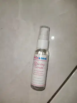 Skinsena Glowing Serum