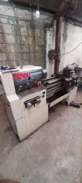 Dijual borongan 2 unit mesin bubut dan 1 unit mesin milling