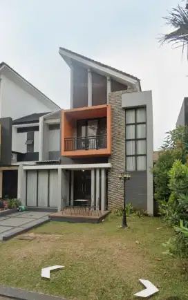 Rumah depan taman, semi furnished, Legenda wisata cibubur
