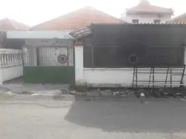 Rumah + 14 Kos-kosan Raya Kedung Baruk