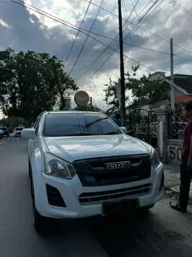 JUAL ISUZU DMAX 2017 190JT NEGO