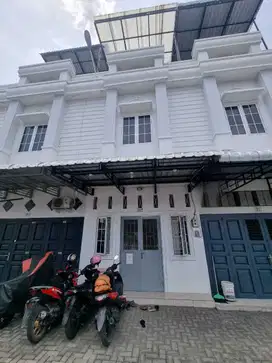 Komplek Berjaya Palace Tuamang Pancing Siap Huni