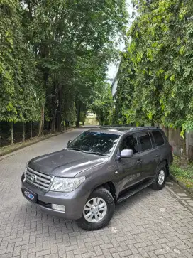 Toyota land cruiser vx200 4.7cc v8 4x3 ausi specs 2010 / 2011 A/T Grey