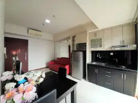 For Rent - Apartemen Royal Medit Lantai Tinggi tipe 2 Kamar plus