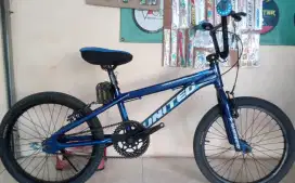 Sepeda BMX 20 Frame Alloy Mantab