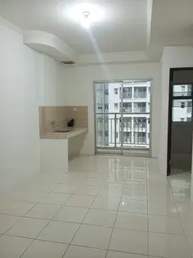 Dijual Apartemen Mediterania Garden 2, 2 BR Unfurnished view Pool