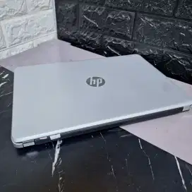 Laptop HP AMD Radeon RM M330