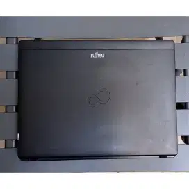 Laptop LifeBook Fujitsu P771/D