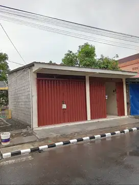 Disewakan tersedia dua tempat usaha