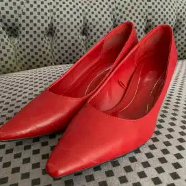 Sepatu Merk ZARA cocok utk kerja / pesta