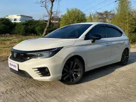 Honda City 1.5 Hatchback RS Bensin-MT 2021 Putih WYW