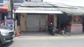 Di Kontrakan toko tahunan, lokasi di Jl Pekapuran