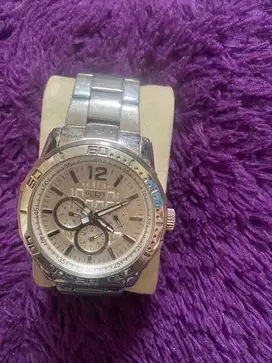 Jam tangan Guess