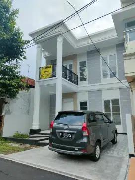 Di jual rumah murah di sentul city