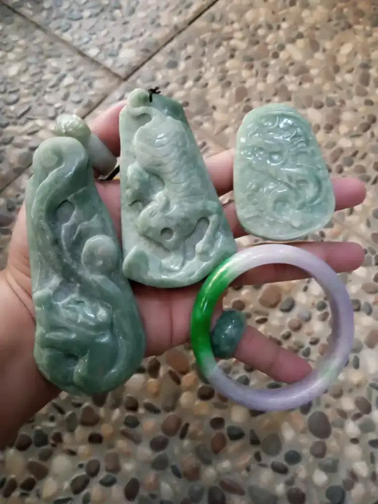 Koleksi Keluarga 3pcs Giok Burma Motif + Gelang Giok Boss