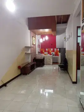 Di Kontrakan Rumah Terawat, Semi Furnish di Bandung, Antapani