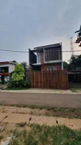 Rumah Cantik dan Mewah Rasa Vila  samping perumahan ciater permai